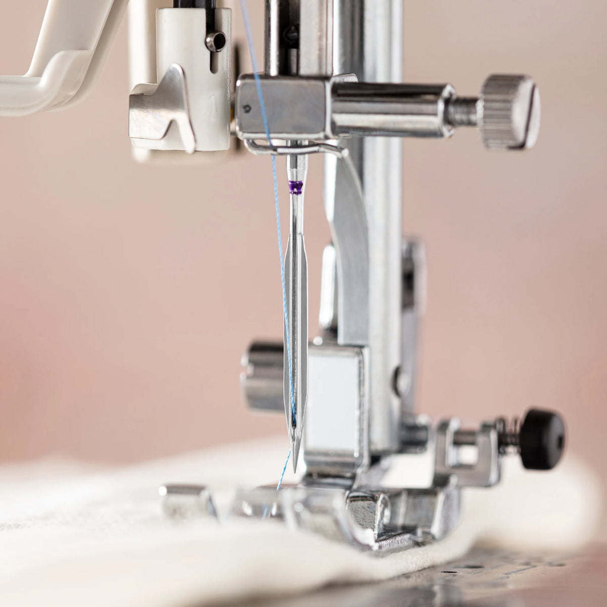 Schmetz Hemstitch Wing Needles