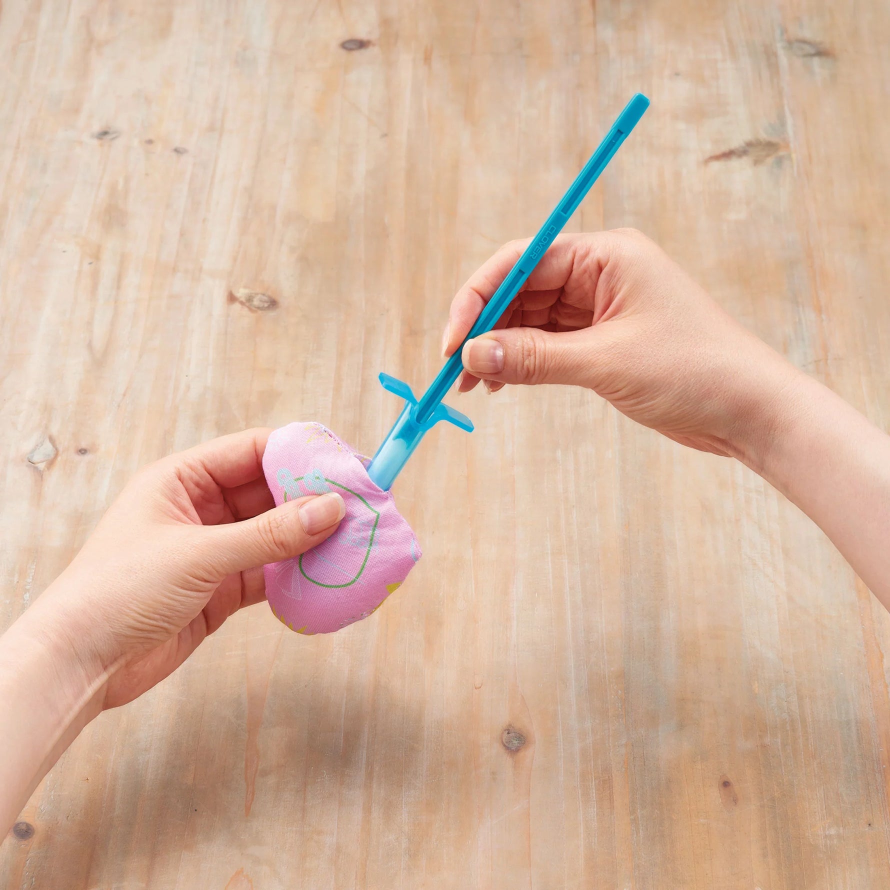 Clover Stuffing Tool