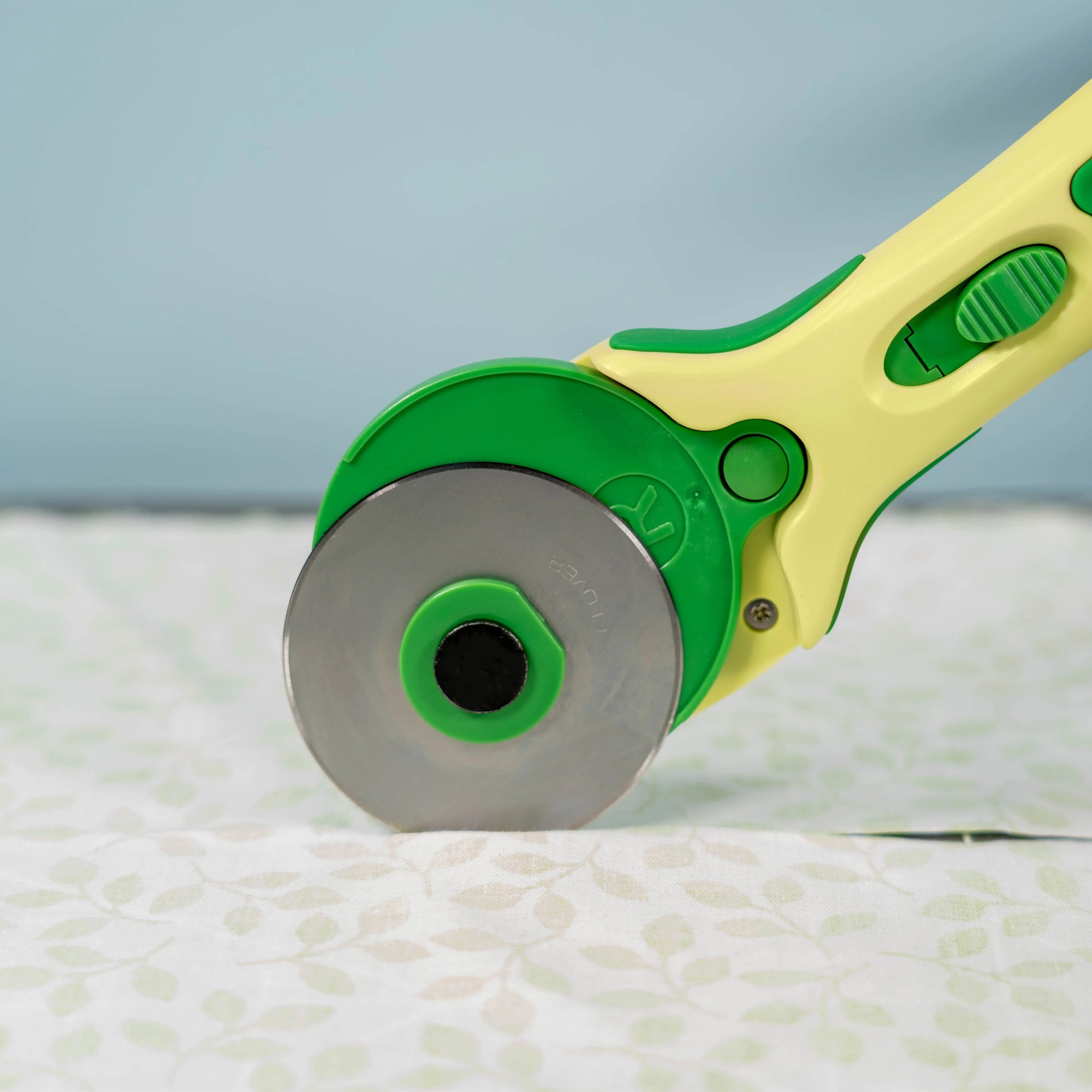 Clover Softgrip Rotary Cutter