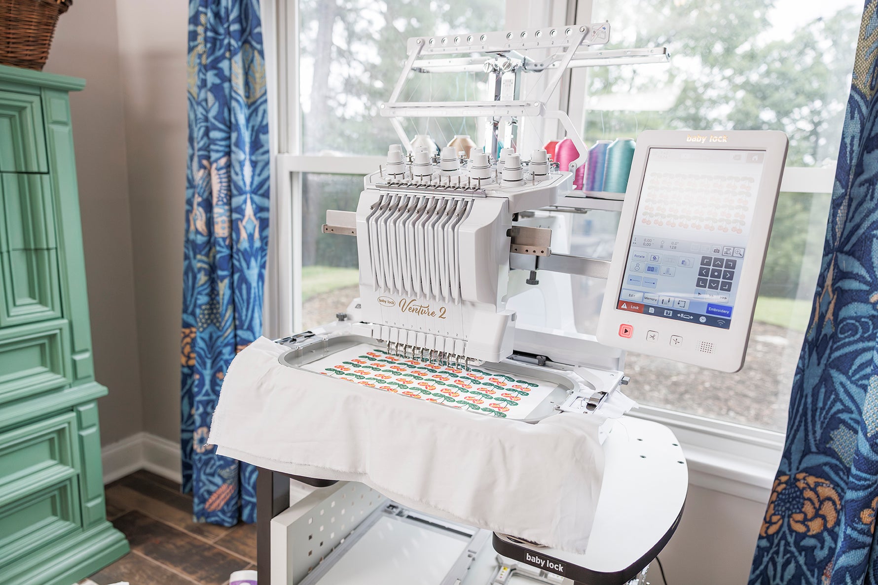 Baby Lock Venture 2 10-Needle Embroidery Machine