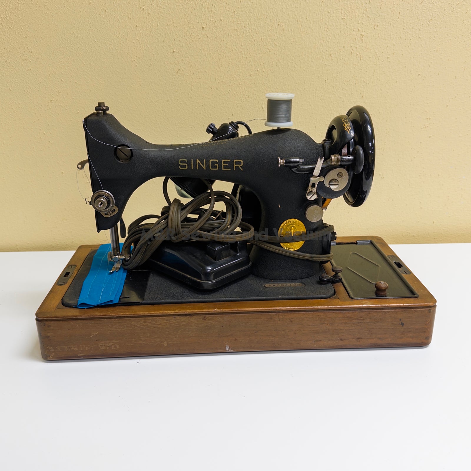 Used Singer 128 Sewing Machine