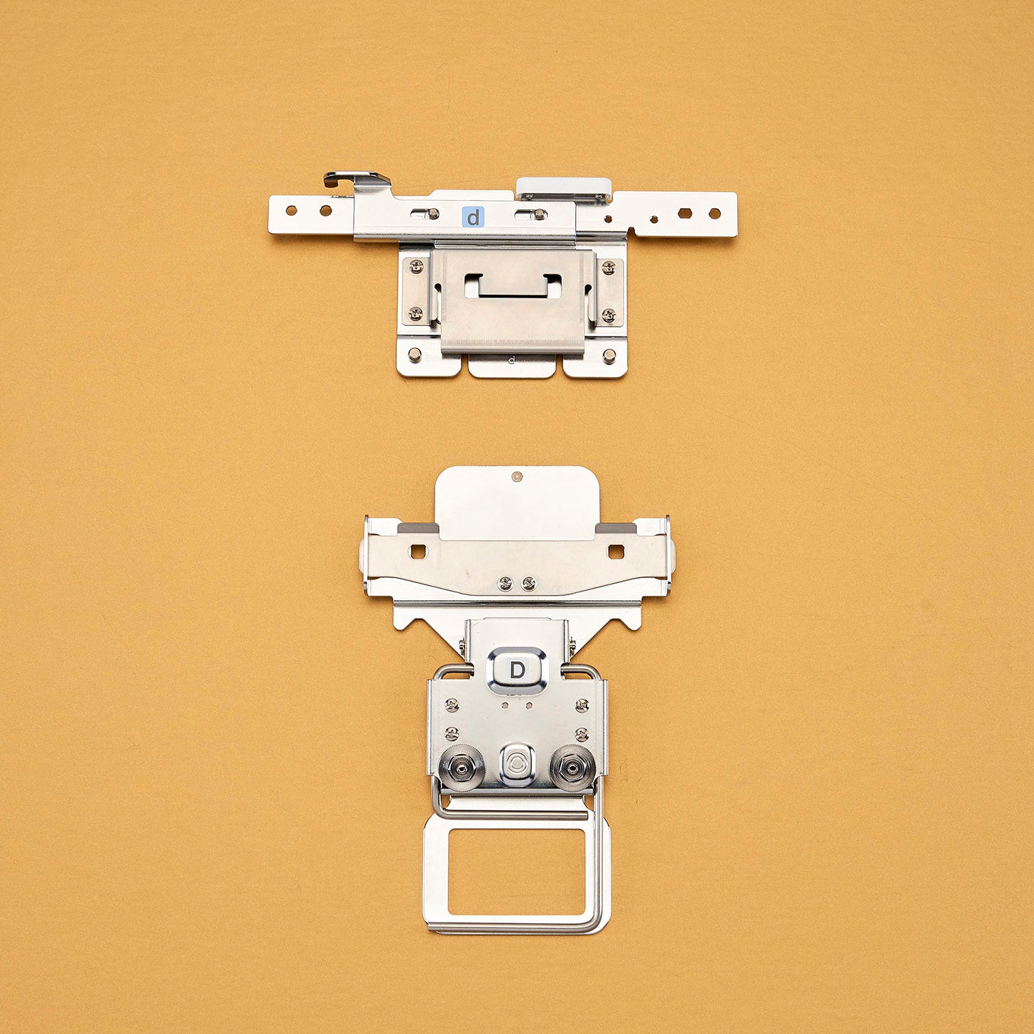 Baby Lock 7/8in x 1-3/4in Clamp Frame, ALCLFS1