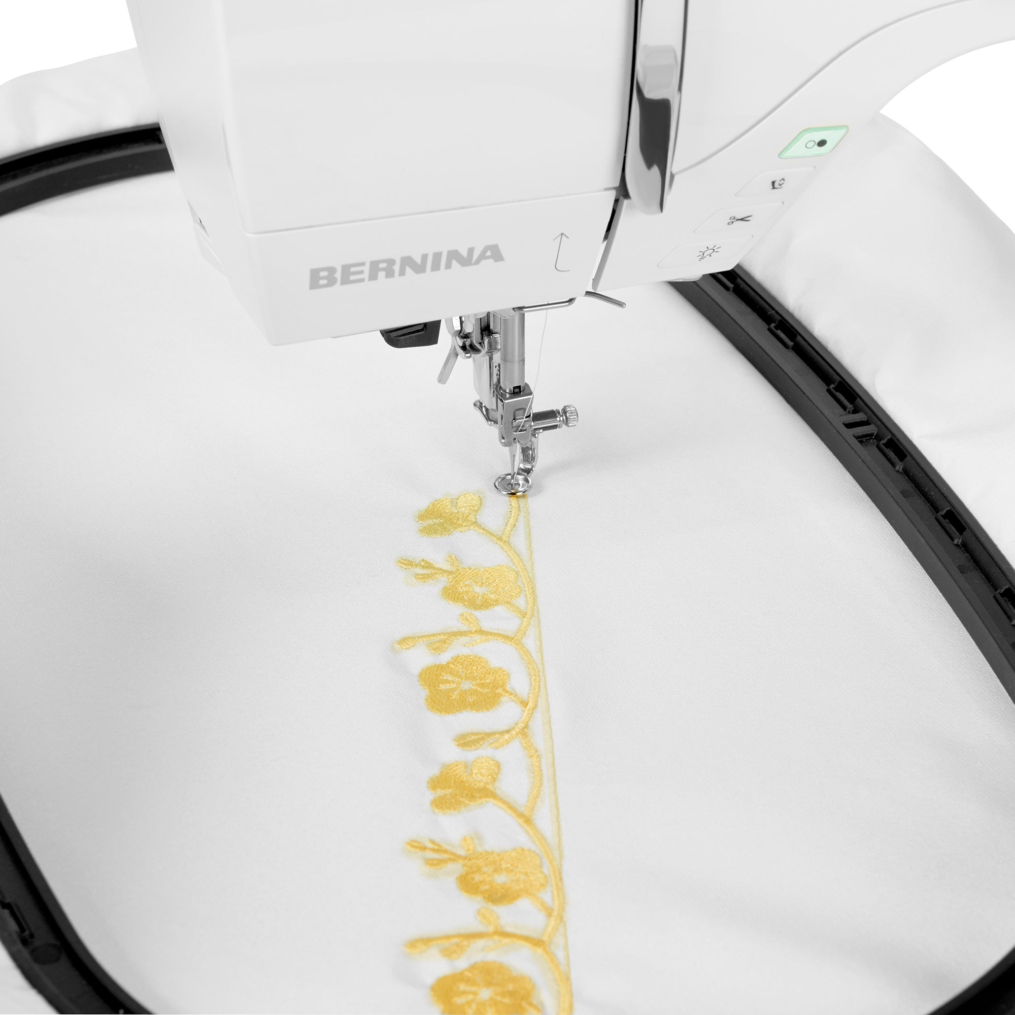 (F) Bernina 700E