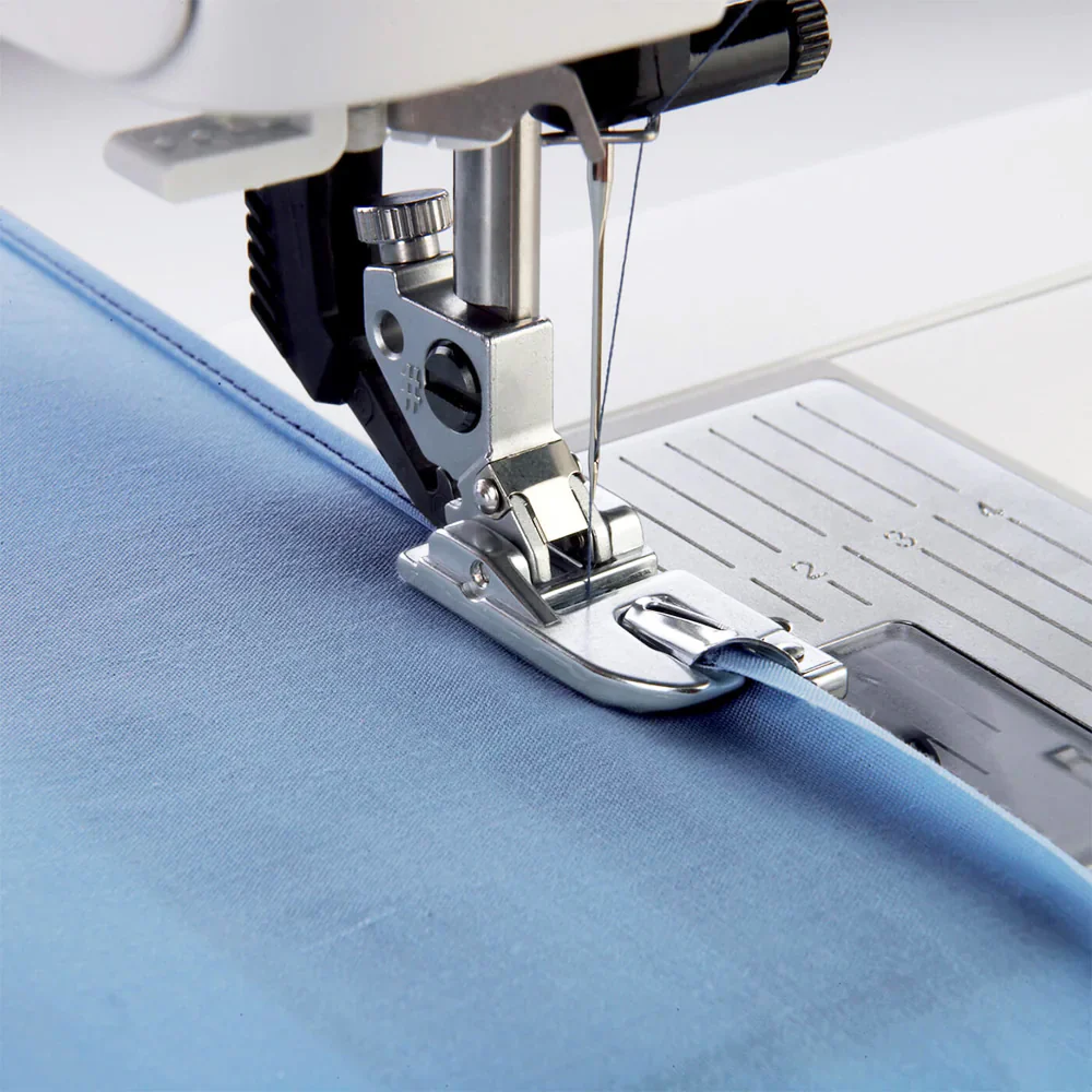 Pfaff Rolled Hem Foot w/IDT, 98-694823-00