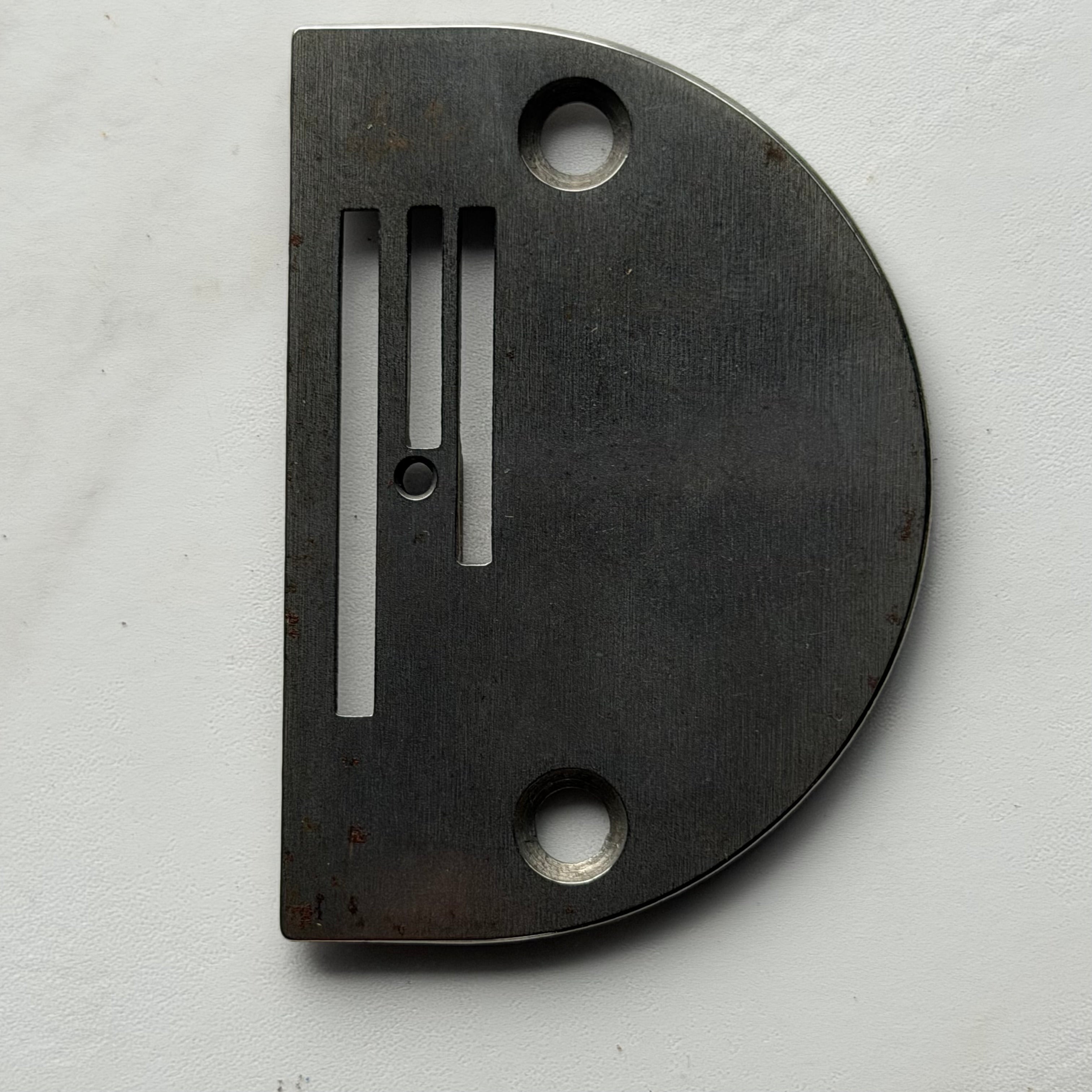 Needle Plate, Straight Stitch, 19409