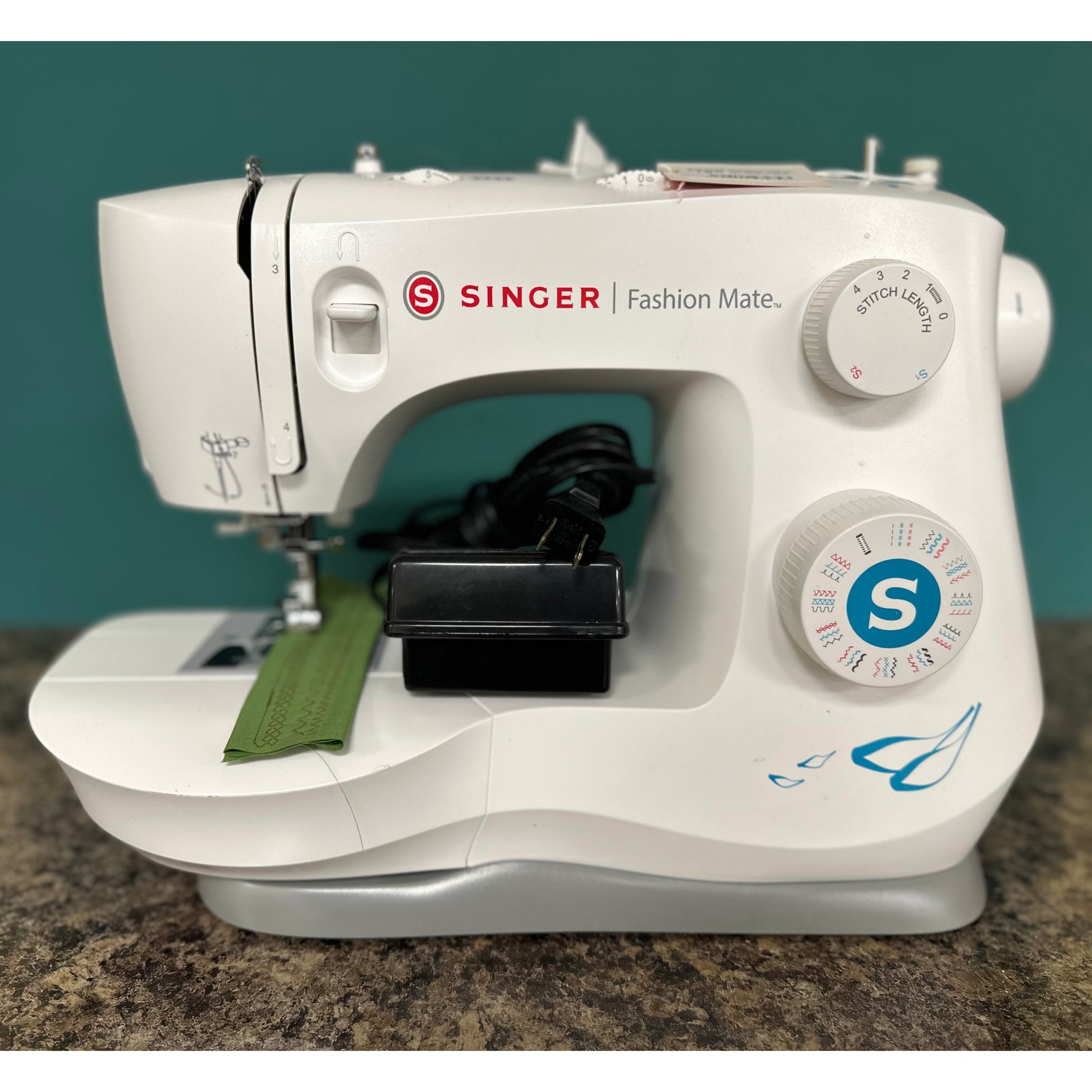 Used Singer 3342 Sewing Machine