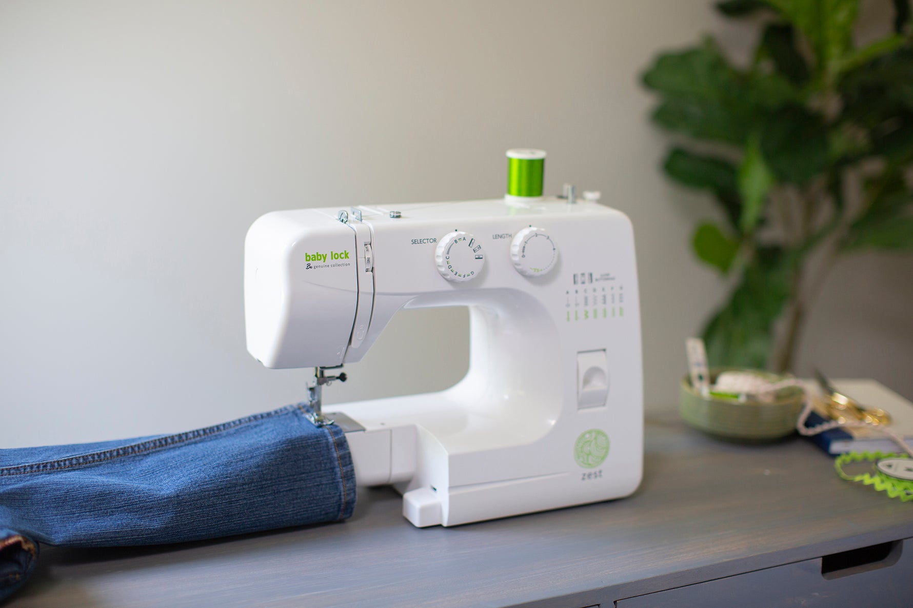 Baby Lock Zest Sewing Machine