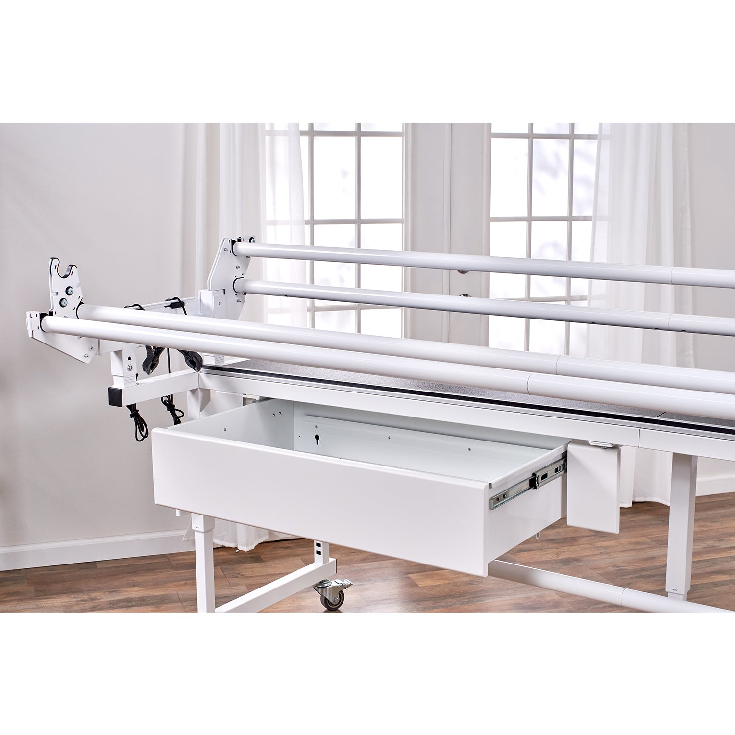 Maestro 4' Drawer