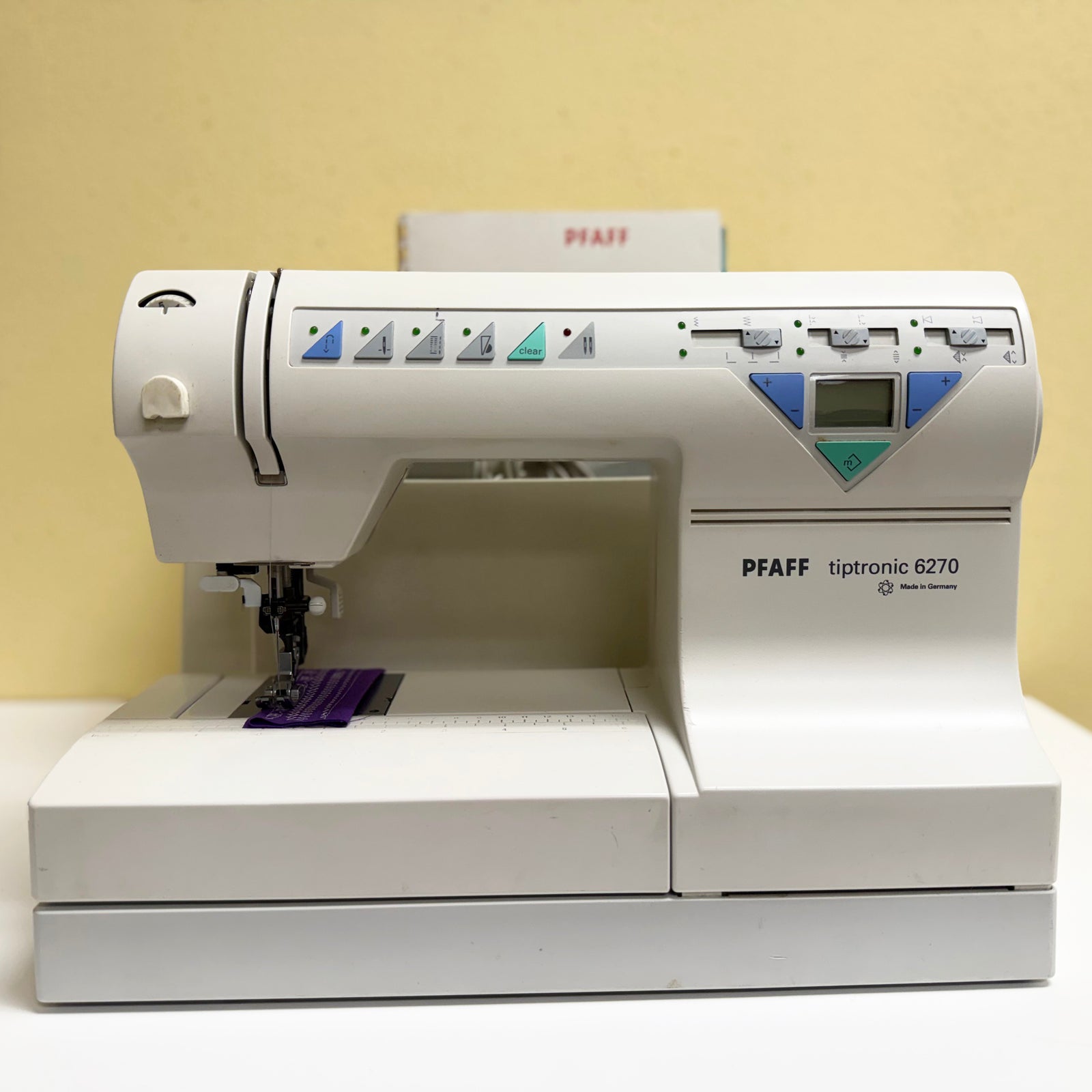 Used Pfaff 6270 Sewing Machine
