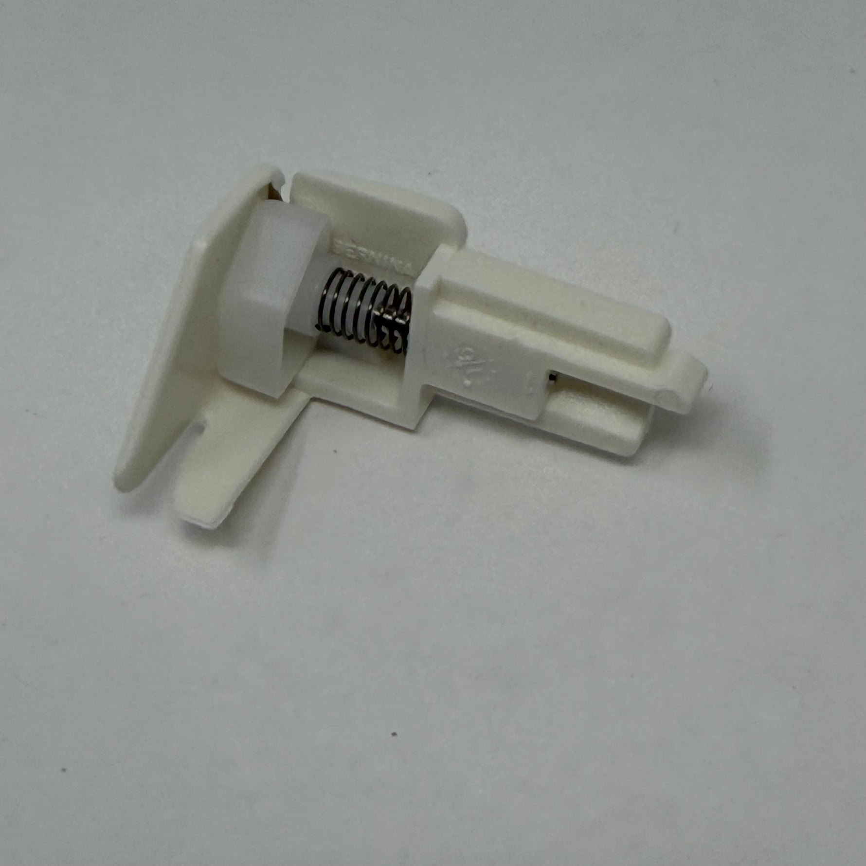 Side Thread Cutter, Bernina