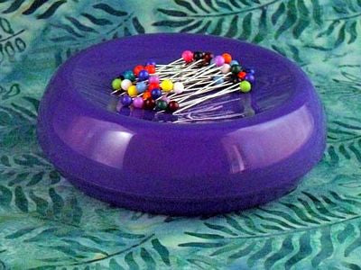 Grabbit Magnetic Pincushion - Purple