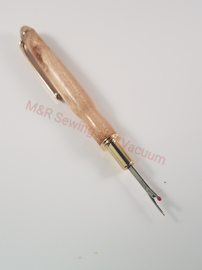 Seam Ripper, Gold with Clip