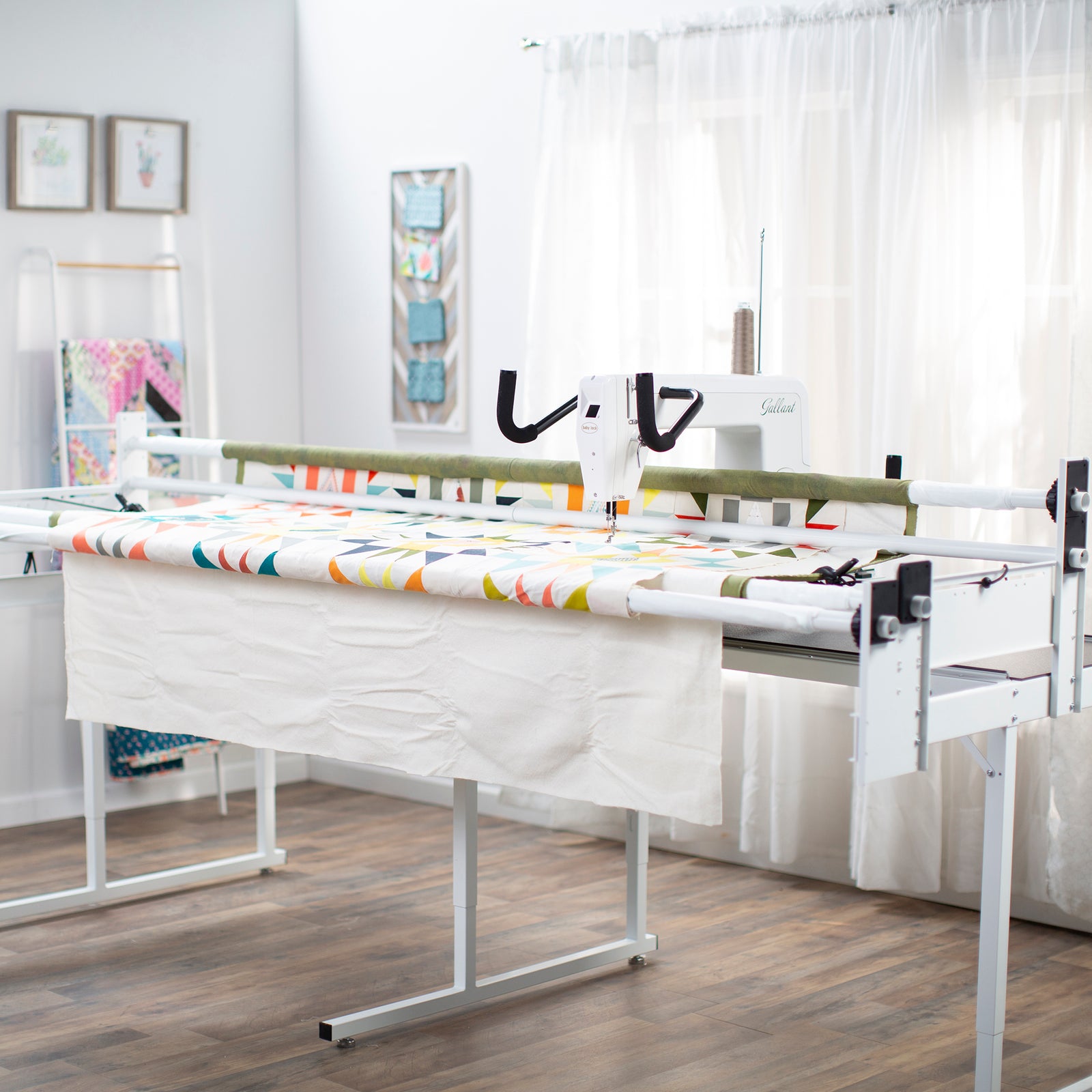 Baby Lock Gallant Longarm w/Villa Frame